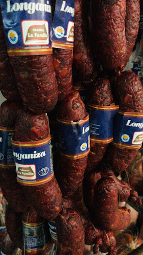 Opinii despre Granja La Familia Ltda. (Planta industrial) în Barros Blancos - Gastronomía y hostelería