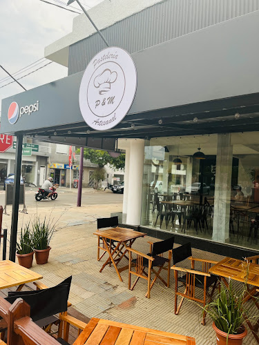 P&M Pastelería y Café