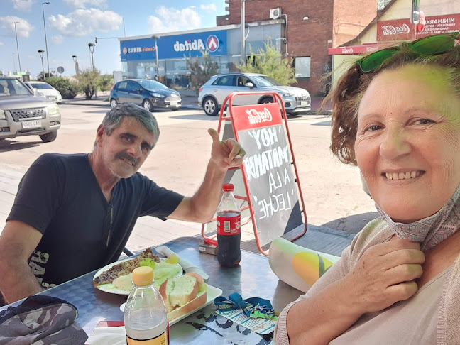 Dos Mares Mini Mercado - Gastronomía y hostelería