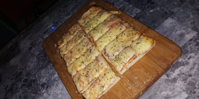 Pizzeria Tribbiani. Take Away And Delivery - Gastronomía y hostelería