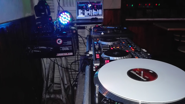 Pizzeria Orillas Del Plata - Gastronomía y hostelería