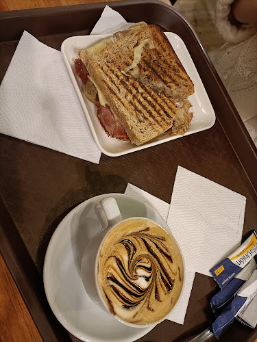 Opinii despre Telizzia Cat Café în Montevideo - Gastronomía y hostelería