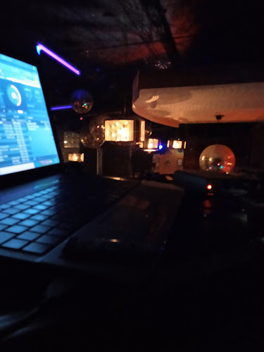 Opinii despre Charlies Boliche în Melo - Gastronomía y hostelería