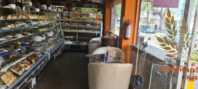 Los Artesanos Panaderia