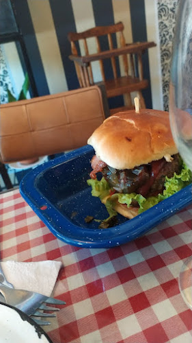 Opinii despre Che Carmelo by Morgan în Carmelo - Gastronomía y hostelería