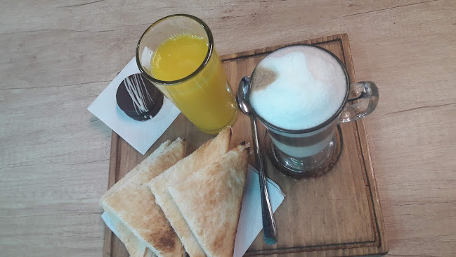 Comentarii opinii despre Menta Helado y Café