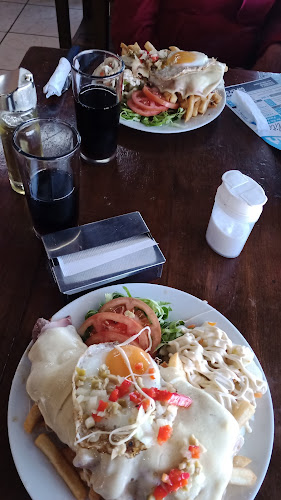 Pizzeria Los Carlitos - Gastronomía y hostelería