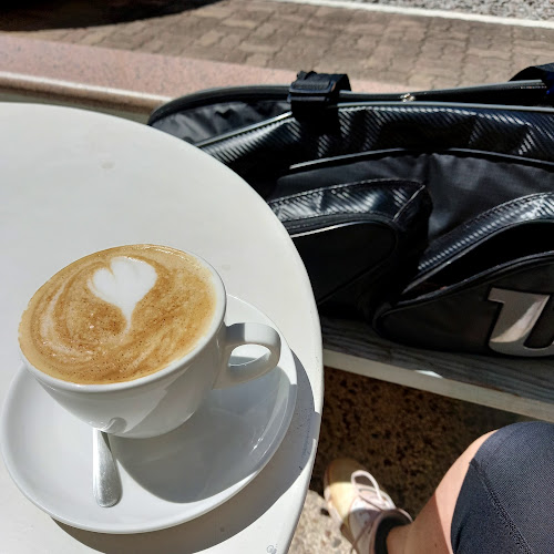 Opinii despre Tan Deli în Montevideo - Gastronomía y hostelería