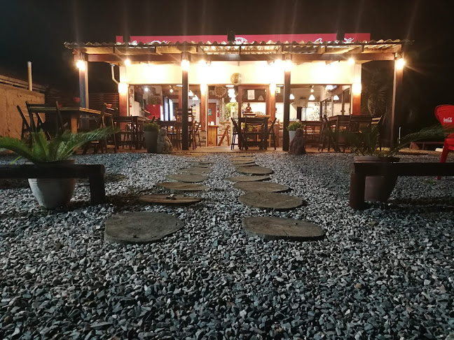 Comentarii opinii despre Panadería, Rotiseria y Cafetería Juntos a la Par