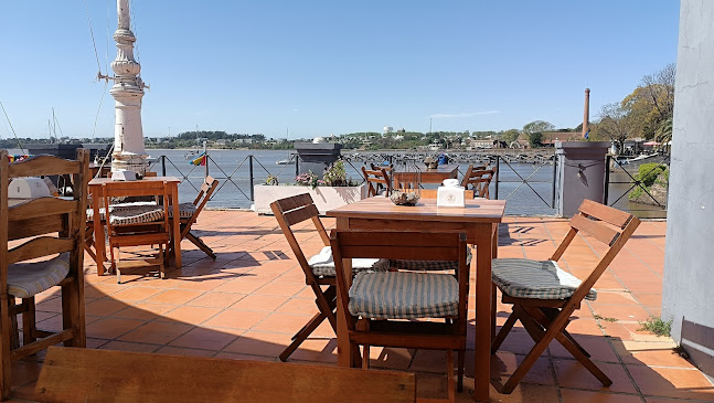 Muelle Sur - Col. del Sacramento