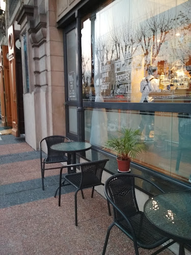 Comentarii opinii despre Del Teatro Café