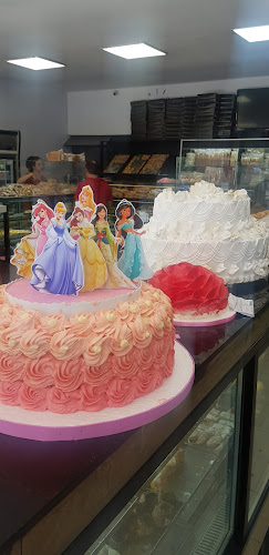 Comentarii opinii despre Confiteria La Reina