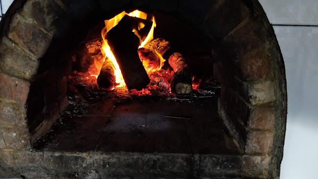 Pizzería La Cabra - Gastronomía y hostelería