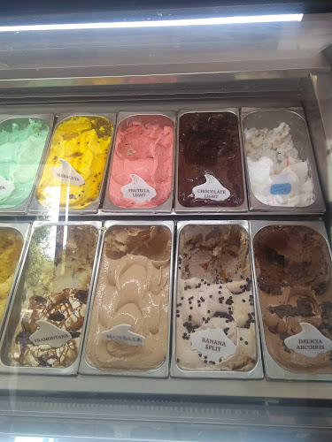 Opinii despre Heladería Arco Iris în Col. del Sacramento - Gastronomía y hostelería