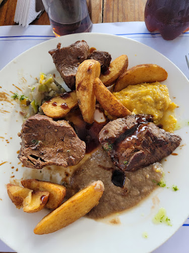 VMQM+3Q7 Club Remeros, Rambla Dr. Ángel M. Cuervo, 65000 Fray Bentos, Departamento de Río Negro