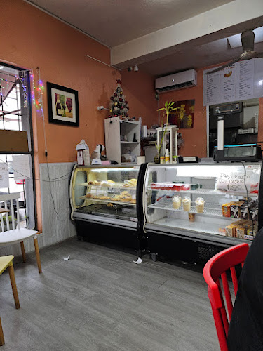 Empanadas y Pastas La Abuelita