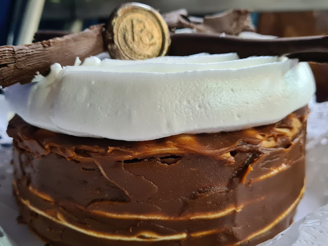 Opinii despre Panadería y Confiteria Paso de la Arena în Montevideo - Gastronomía y hostelería