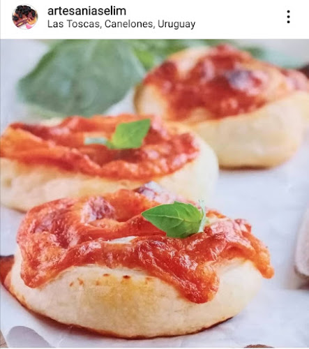 casa se llama Serrana, Calle 7 y esquina D. La, 15200 Las Toscas