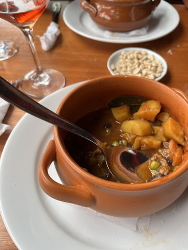 Opinii despre Cayetano în Parque del Plata - Gastronomía y hostelería