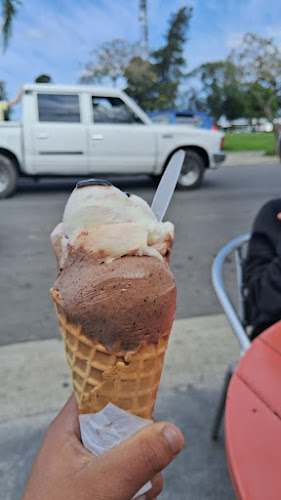 Opinii despre Helados Papito în Young - Gastronomía y hostelería