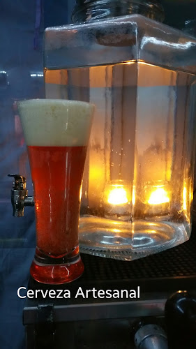 23W7+MF4, Av Francia y Lenzina, Av. Francisco Salazar, 20100 Punta del Este, Departamento de Maldonado