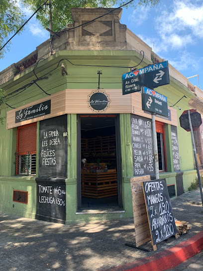 La Familia Boutique de Frutas y Verduras