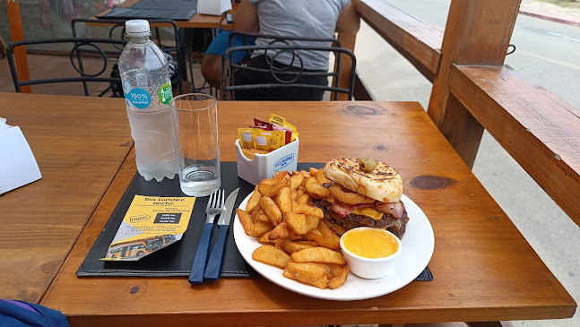 Opinii despre El Garage de George în La Paloma - Gastronomía y hostelería