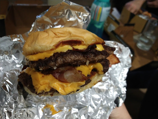 Opinii despre Valito Burgers & Milas în Montevideo - Gastronomía y hostelería