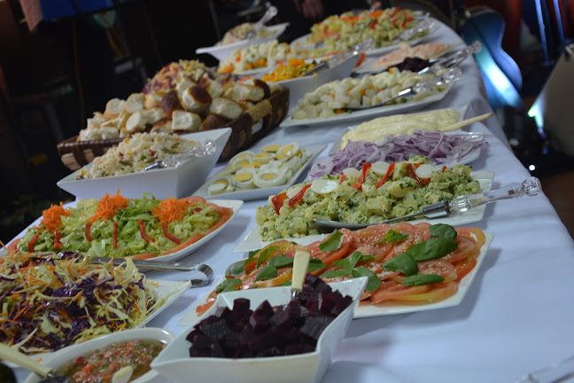 Las Rosas Catering