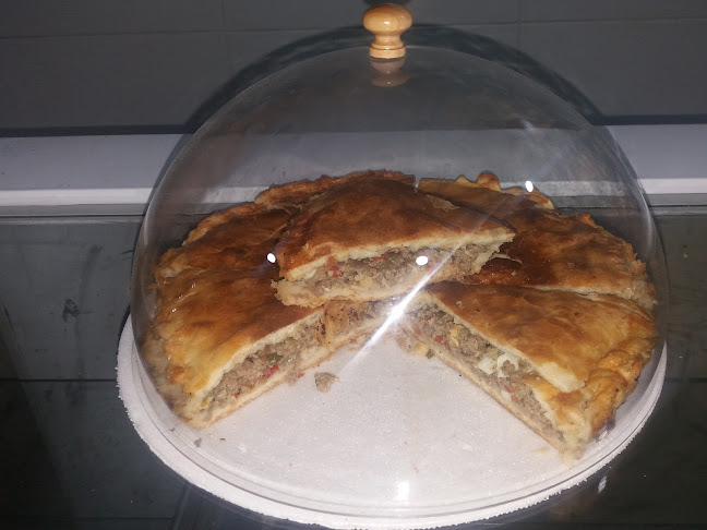 Opinii despre Panadería; Bizcocheria; Rotiseria; fiambreria în Col. del Sacramento - Gastronomía y hostelería