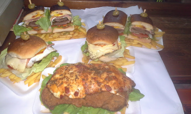 Chivitería 2 Hermanos - Villa María