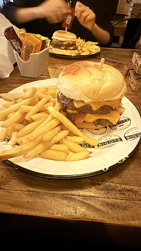 Comentarii opinii despre Bigote