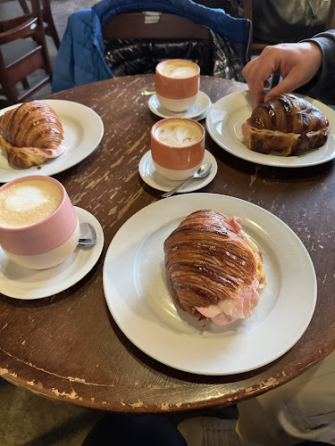 Picniquería | Cafetería | Panadería | Almuerzos & Comida Saludable - Gastronomía y hostelería