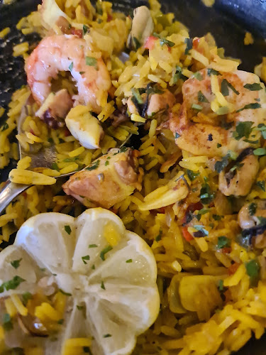 Comentarii opinii despre Leonardo Etxea