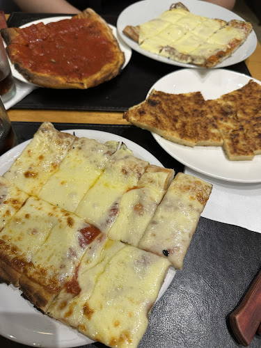 Opinii despre Bar Palacio Pizza & Cafe în Montevideo - Gastronomía y hostelería