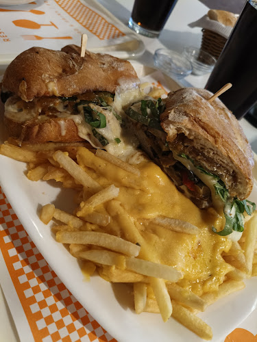 Opinii despre El Paseo Bistró - Restaurante în Santa Lucía - Gastronomía y hostelería