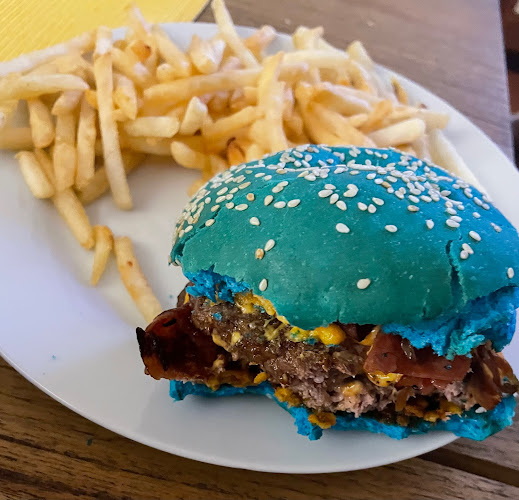 Opinii despre Krusty Hamburguesas în Montevideo - Gastronomía y hostelería