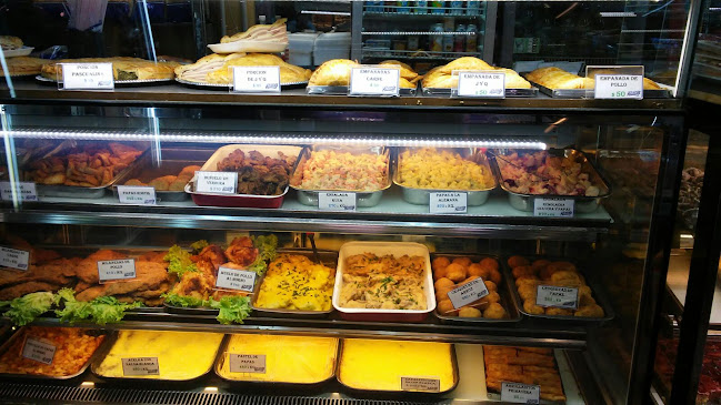 Comentarii opinii despre Biarritz, Panadería y Confitería Biarritz