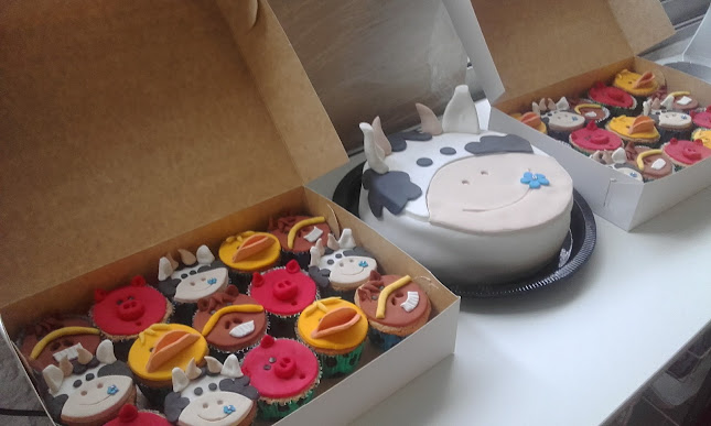 Calú Pastelería y Repostería - Gastronomía y hostelería