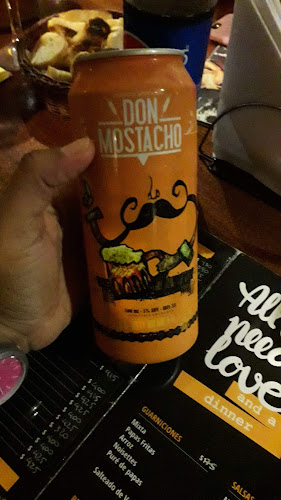 Opinii despre Cavern Restaurante în Salto - Gastronomía y hostelería