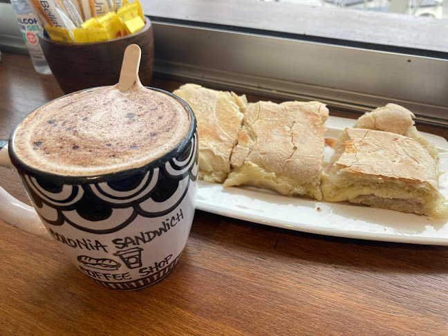 Colonia Sandwich Coffee Shop - Col. del Sacramento
