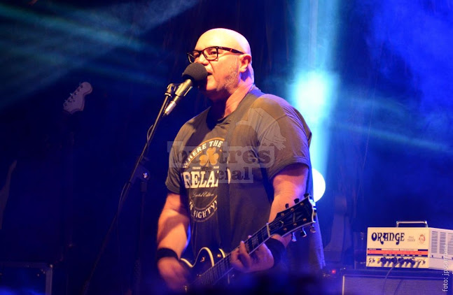 Opinii despre Medio y Medio în Punta Ballena - Gastronomía y hostelería