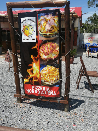 Panadería, Rotiseria y Cafetería Juntos a la Par - Gastronomía y hostelería