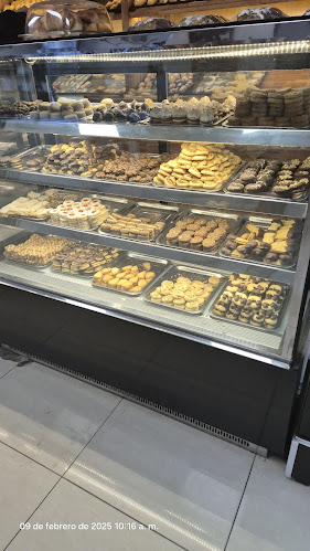 Comentarii opinii despre Confitería y Heladería CanteGrill