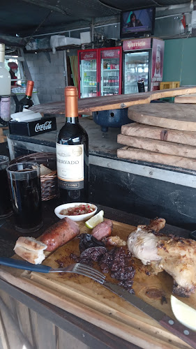Opinii despre Restaurante Churrasquito's - Subagente de Quinielas 218 în Canelones - Gastronomía y hostelería