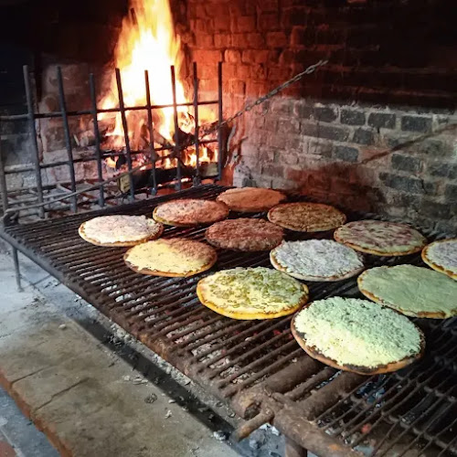 Opinii despre Pizzas el ave fenix în Montevideo - Gastronomía y hostelería