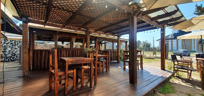 Bomba burger pizza y parrilla