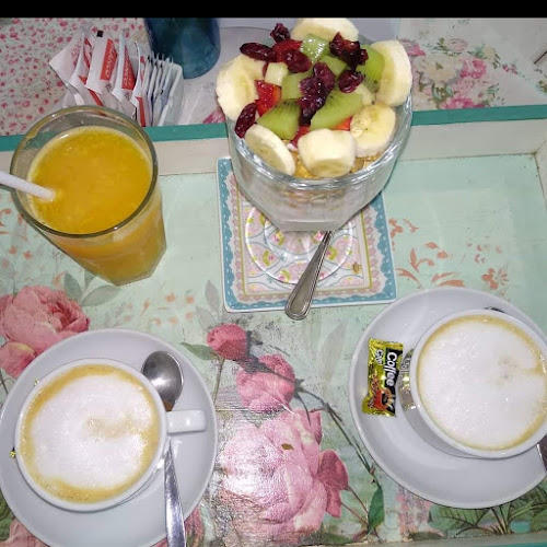 Opinii despre Deli De Las Rosas în Col. del Sacramento - Gastronomía y hostelería