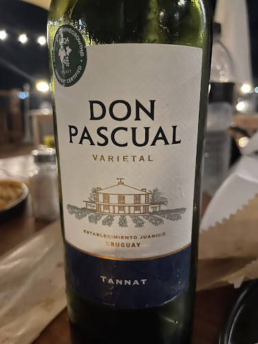 Opinii despre Muelle Sur în Col. del Sacramento - Gastronomía y hostelería