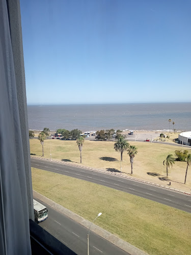 Opinii despre Moderno Bar în Montevideo - Gastronomía y hostelería